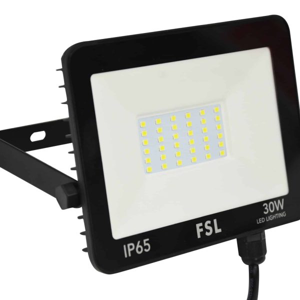 Ισχυρός προβολέας LED 30W, Ψυχρό Φως και IP65 - Ιδανικός για Επαγγελματικό Φωτισμό σε Κομψούς Εξωτερικούς Χώρους