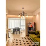 Σύγχρονος πολυέλαιος DM Living, Μοντέλο DM1018/6 - Κομψός Σχεδιασμός με Μαύρα Χέρια και Φωτεινές Σφαίρες για Διακριτικό Φωτισμό