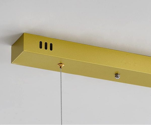 <strong>Πολυτελής LED Φωτιστικό Οροφής Χρυσό, 70W με 8 Διάφανες Λάμπες - Εξαιρετικός Φωτισμός και Μοντέρνος Σχεδιασμός DM-DX6603/8 GD</strong>