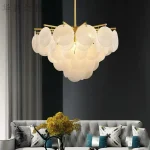 Καντηλάμπρα Μοντέρνας Σχεδίασης DM Living, Μοντέλο DM5557/600, Χρυσή - Εκλεπτυσμένος Συνδυασμός Γυαλιού και Μετάλλου με 8 X E14 για Πρεμιέρας Χώρους.