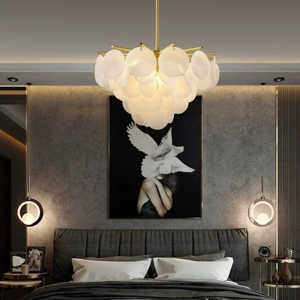 Καντηλάμπρα Μοντέρνας Σχεδίασης DM Living, Μοντέλο DM5557/600, Χρυσή - Εκλεπτυσμένος Συνδυασμός Γυαλιού και Μετάλλου με 8 X E14 για Πρεμιέρας Χώρους.